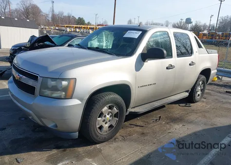2009 Chevrolet Avalanche 1500 Ls из США, поврежденный, VIN 3GNEC12049G198453